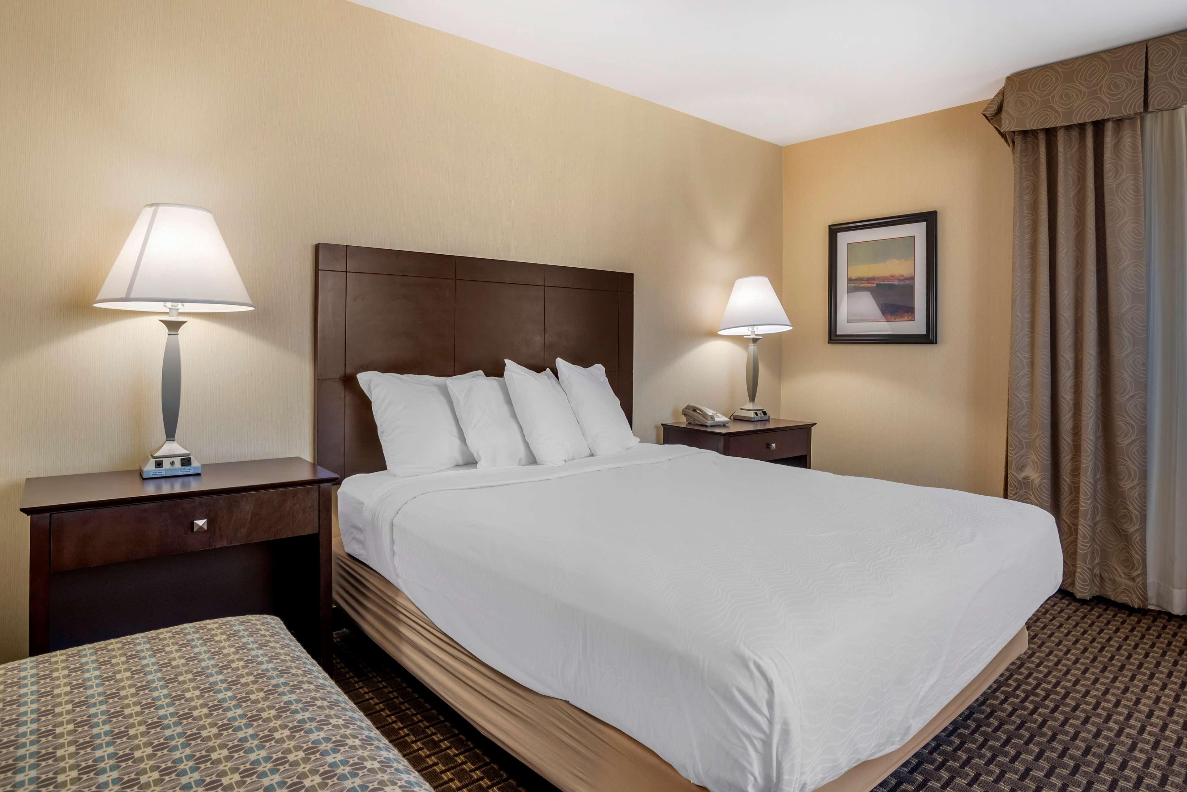 Best Western Plus Philadelphia Airport South - At Widener University Chester Esterno foto