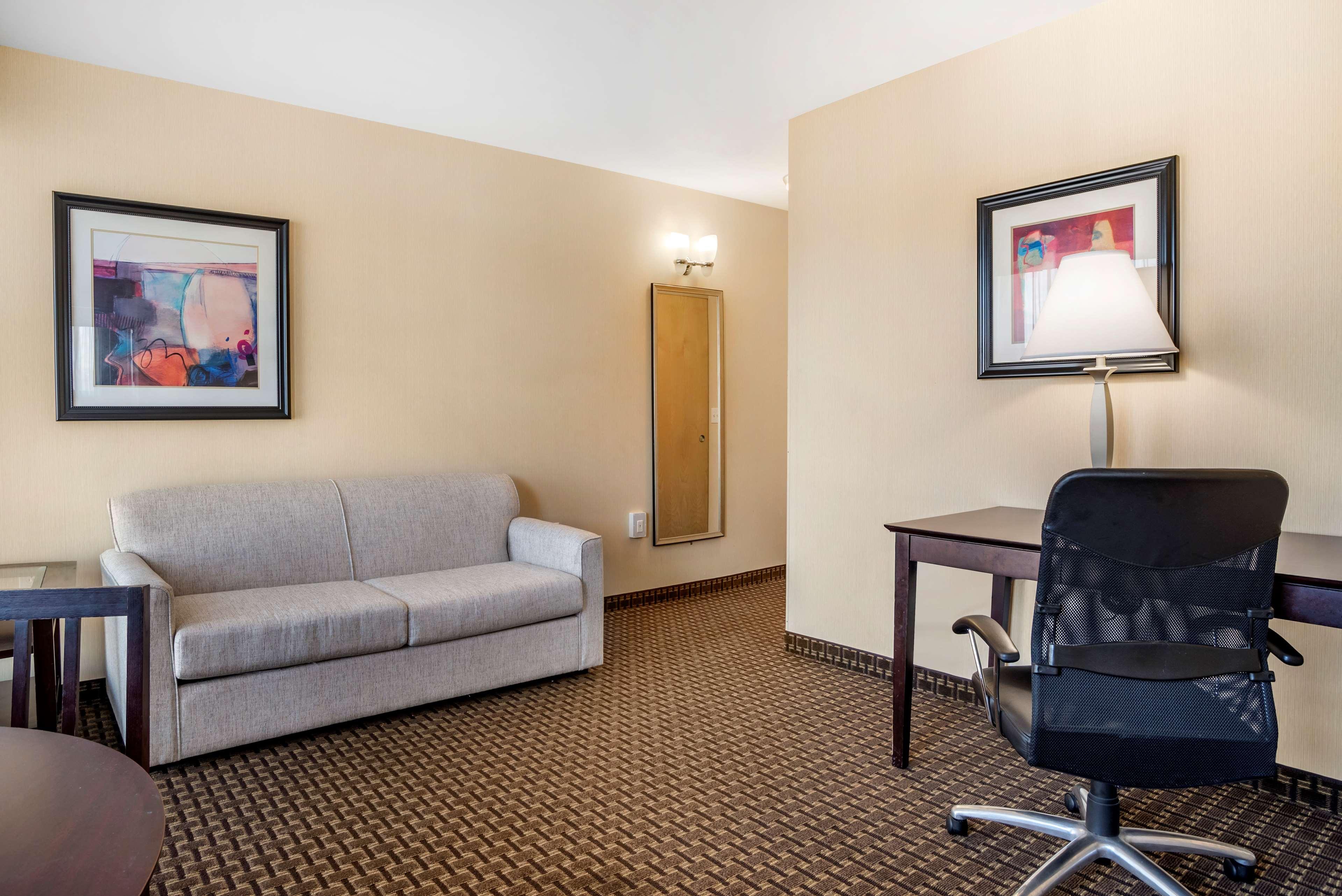 Best Western Plus Philadelphia Airport South - At Widener University Chester Esterno foto