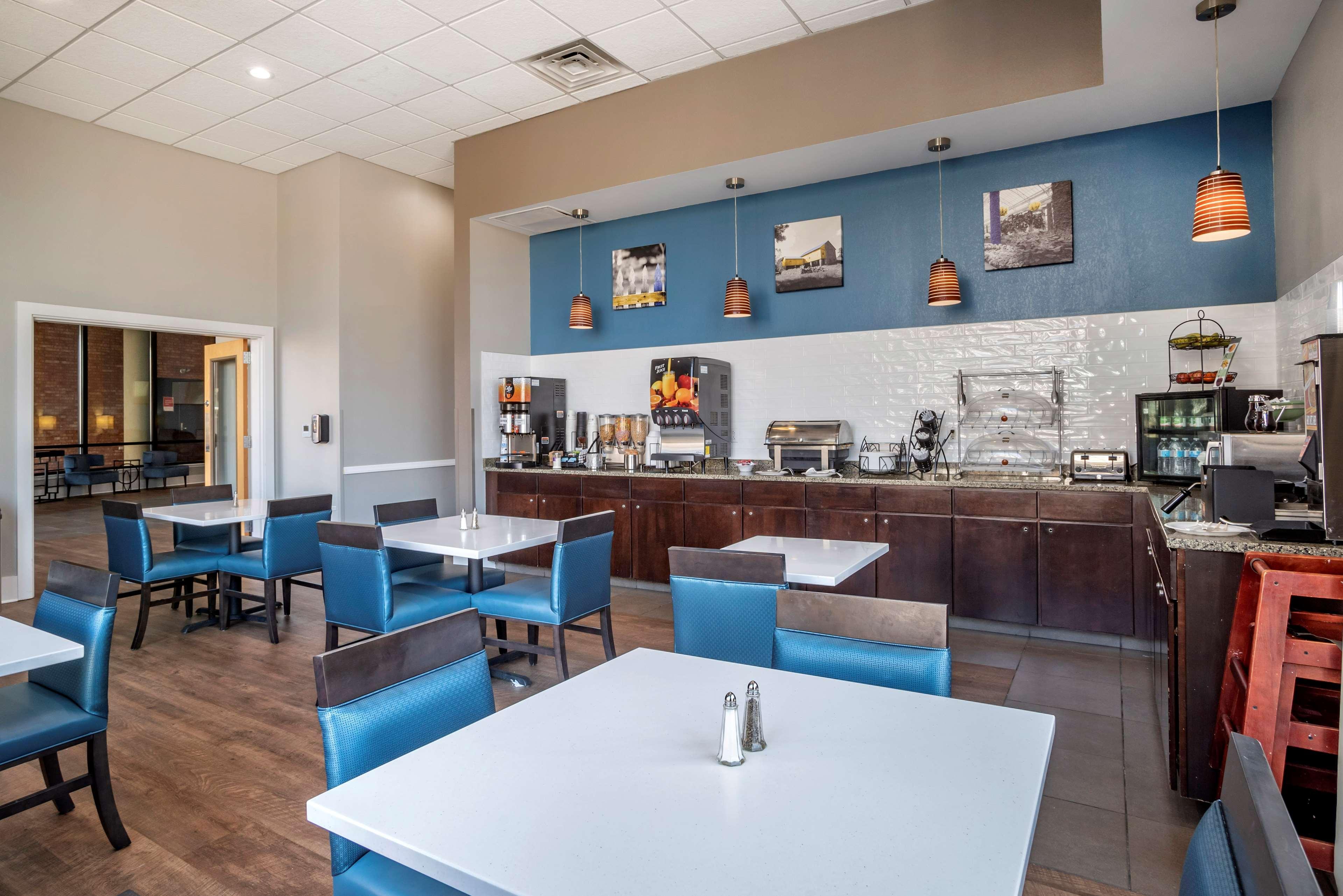 Best Western Plus Philadelphia Airport South - At Widener University Chester Esterno foto
