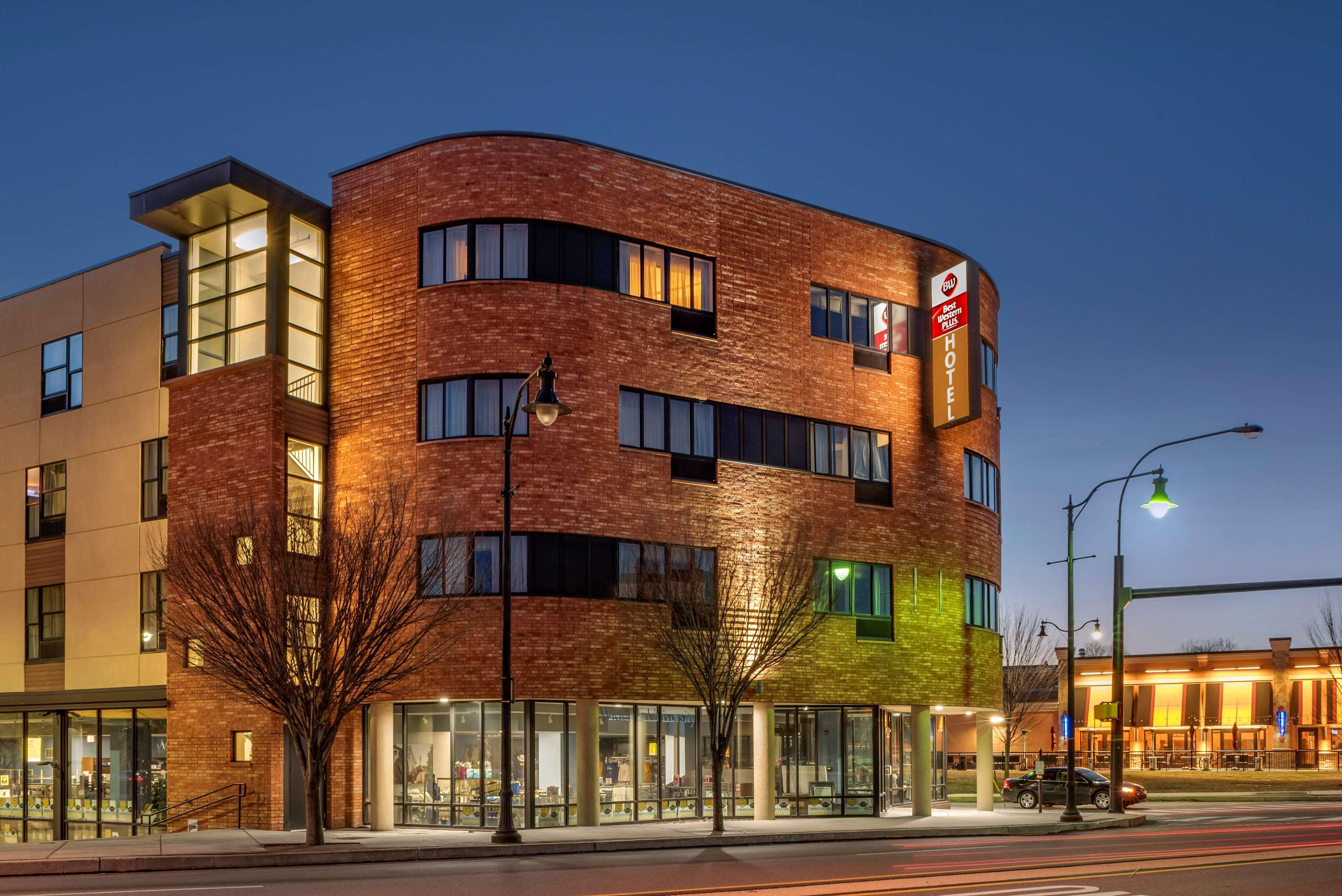 Best Western Plus Philadelphia Airport South - At Widener University Chester Esterno foto