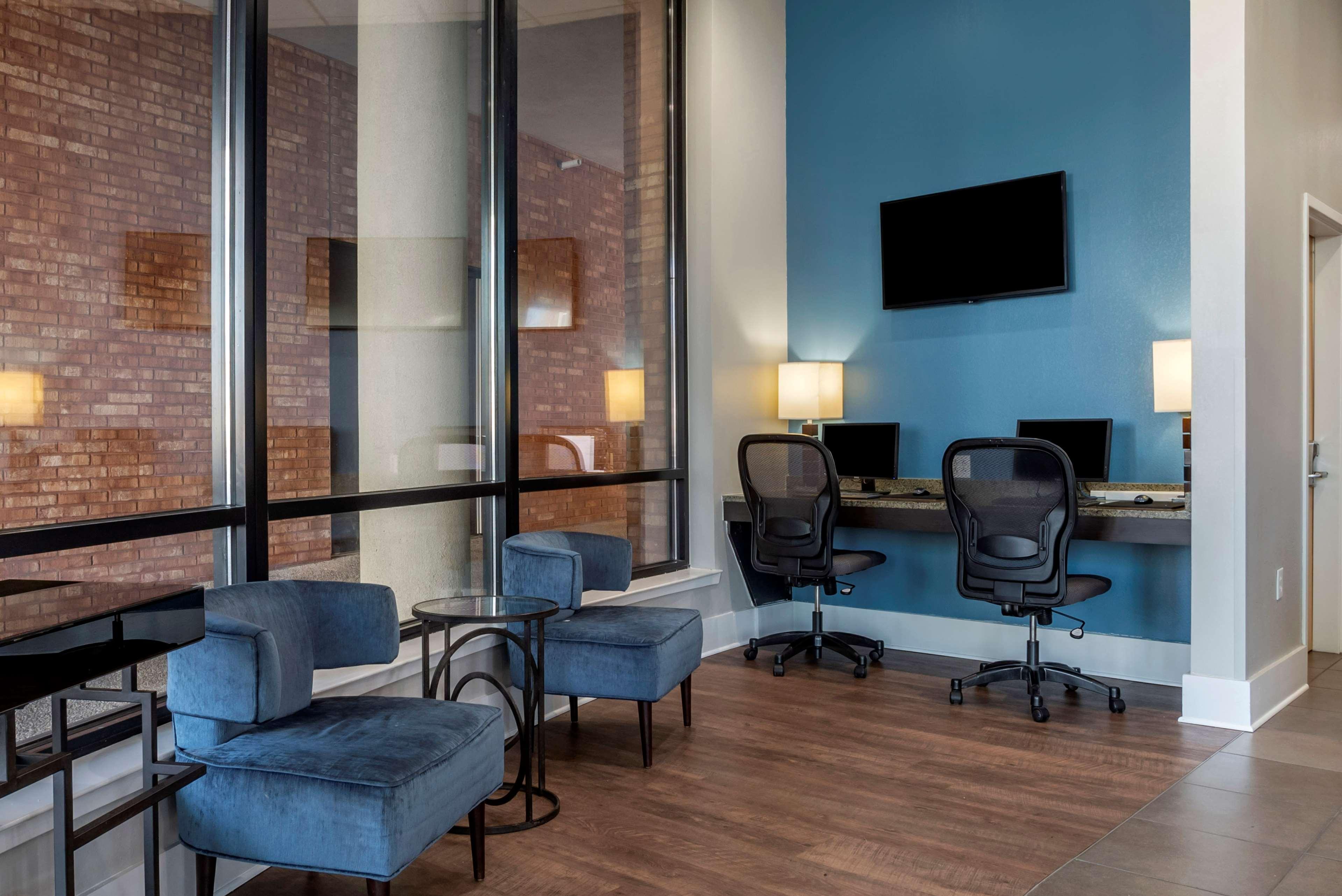Best Western Plus Philadelphia Airport South - At Widener University Chester Esterno foto
